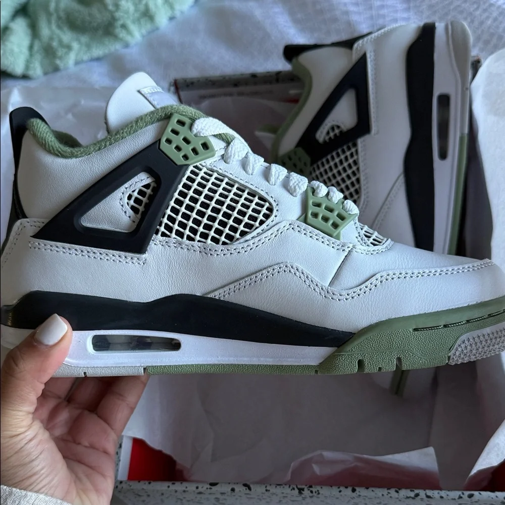Nike Air Jordan 4 retro